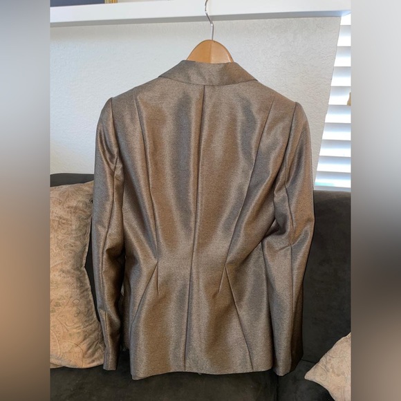 Selling brand new Calvin Klein suit set! - Picture 6 of 8